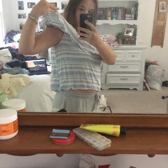 Summer Off the Shoulder Top - Picture 6 of 6